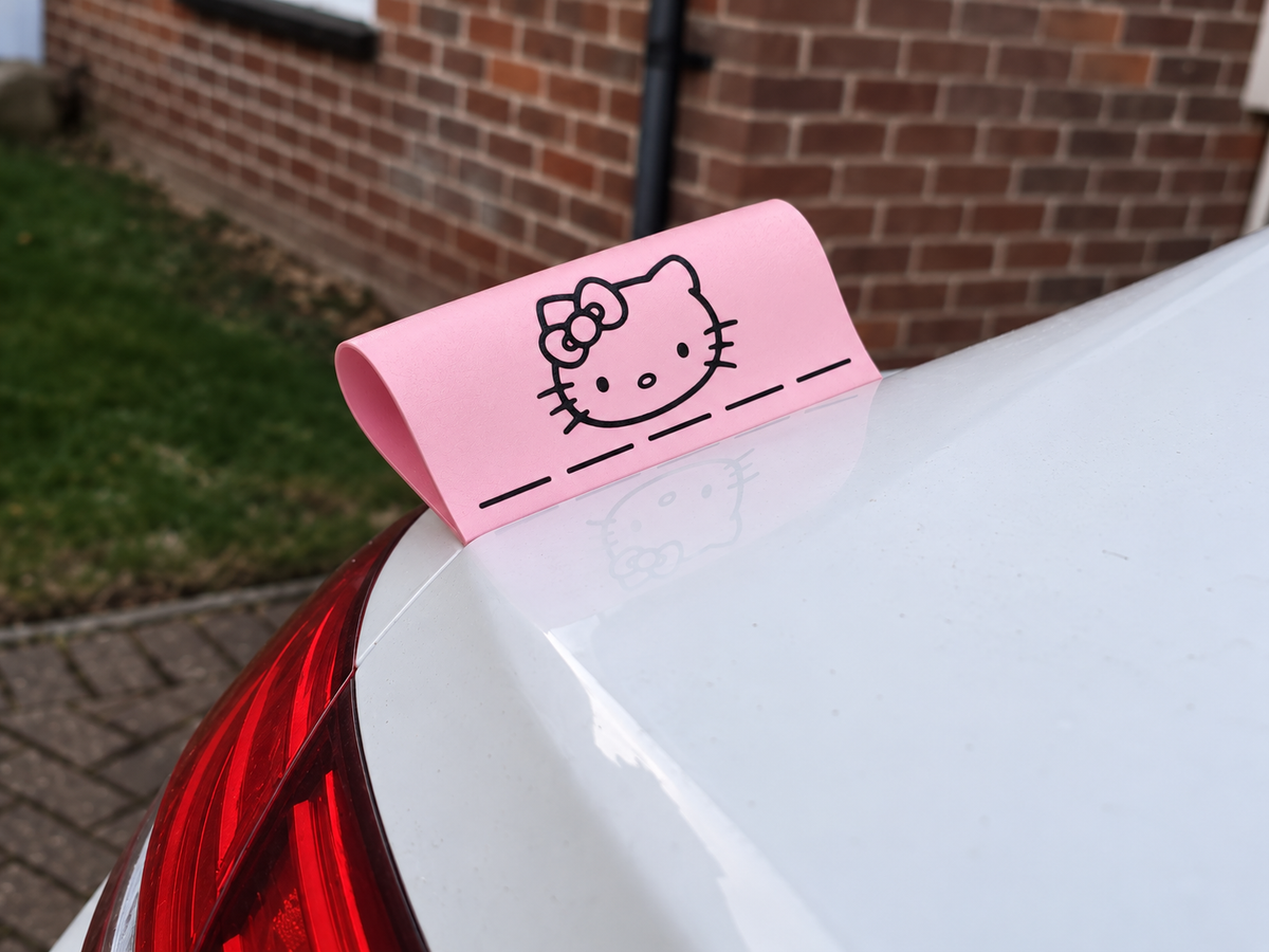 Étiquette voiture Hello Kitty